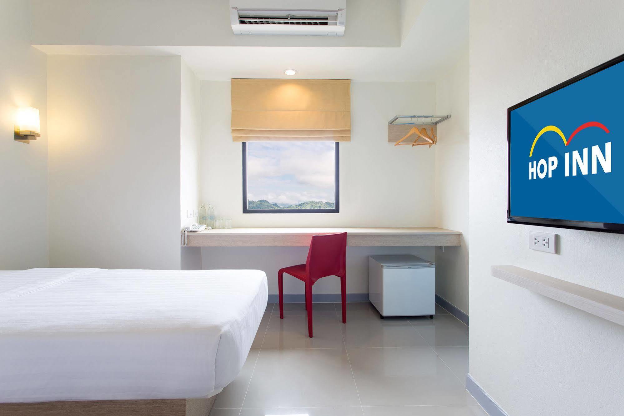 Hop Inn Roi Et Exteriér fotografie